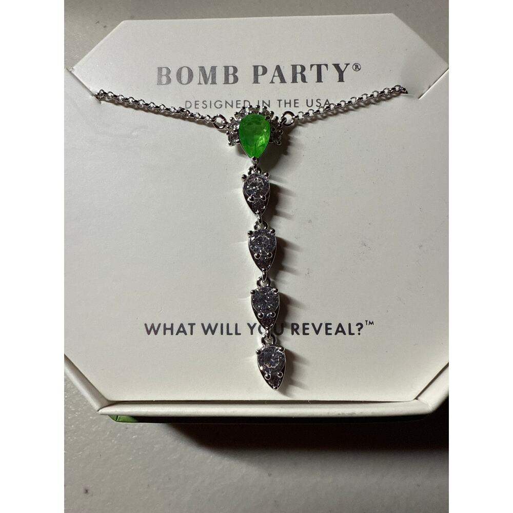 BP Aug 23 necklace Drops of Dynamite